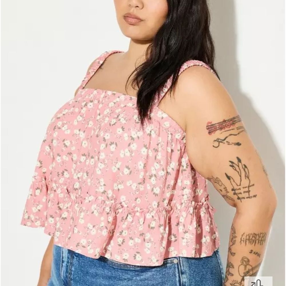 NWT Torrid 2 Tiered Smocked Strap Floral Tank Pink AD-3185